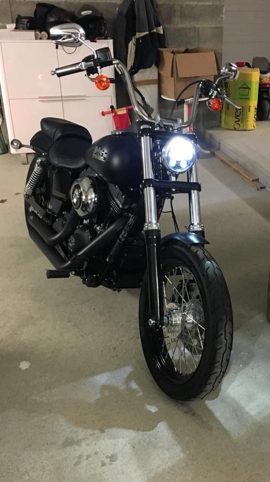 Phare a led street bob harley Davidson